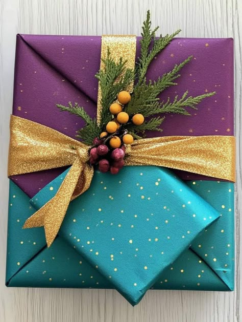 24 Best Gift Wrapping Ideas for the Holidays Fancy Gift Wrapping Ideas, Fancy Gift Wrapping, Best Gift Wrapping, Unique Gift Wrapping Ideas, Wrapping Gift Ideas, Christmas Gift Wrapping Diy, Creative Gift Wrapping Ideas, Green Wrapping Paper, Gift Wrapping Diy