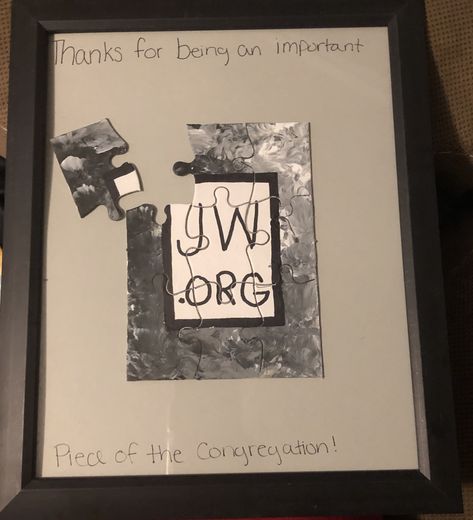 I made one for each of the elders in our new congregation. The puzzles were purchased from amazon and the frames from the dollar store. I had my daughter help finger paint the puzzles and I did the rest. #jworg #elderappreciationgift #gift #jwgifts Jw Elders Appreciation Gift Ideas, Jw Pioneer School, Random Gift Ideas, Elderly Gift, Jw Pioneer, Pioneer School, Finger Paint, Bible Games, Best Life Ever