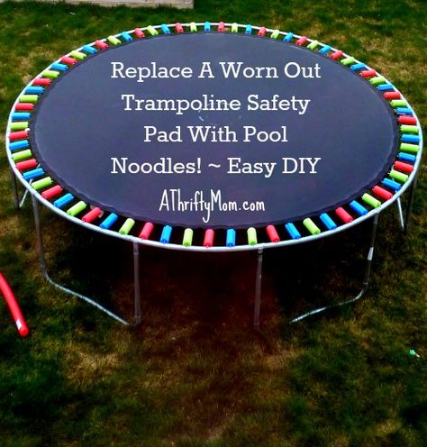 Replace A Worn Out Trampoline Safety Pad With Pool Noodles ~ Easy DIY Pool Noodle Trampoline, Trampoline Spring Cover, Trampoline Pad, Trampoline Springs, Trampoline Tent, Noodles Ideas, Backyard Trampoline, Best Trampoline, Pool Noodle