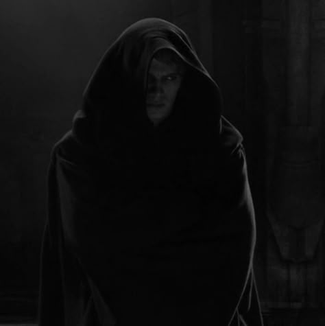 Anakin Dark Side, Film Characters, Thomas Wayne, Star Wars Sith, Star Wars Anakin, Horror Movie Icons, Hayden Christensen, Star Wars Images, Thranduil