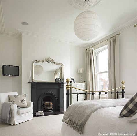 Master bedroom in Kelly Ann & Dominic Preston's Victorian mid terrace townhouse in Belfast. Victorian Bedroom Fireplace, Design Camino, Georgian Interiors, Victorian Bedroom, Victorian Townhouse, Victorian Fireplace, Comfy Bedroom, Edwardian House, Bedroom Fireplace