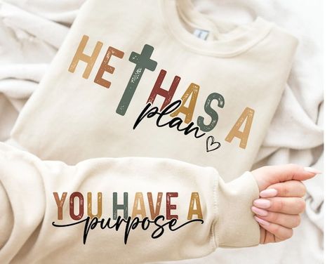 HappyNewsCrafts - Etsy Christian Clothes, Family Christmas Shirts, Match Me, Christian Clothing, Mom Humor, Star Print, Christmas Humor, Family Christmas, Christmas Shirts