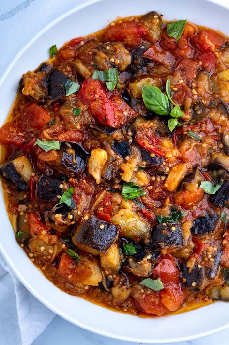 Eggplant Sauteed, Sautéed Eggplant, Eggplant And Tomatoes, Eggplant Recipes Healthy, Italian Eggplant, Sauteed Eggplant, Aubergine Recipe, Eggplant Recipes Easy, Quick Side Dishes