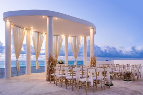 Cancun | Mexico | wedding blog | decor | set up | destination wedding | wedding inspiration | Le Blanc Spa Resort Le Blanc Spa Resort Cancun, Cancun Wedding Venues, Palace Resorts, Jamaica Wedding, Cancun Wedding, Destination Wedding Mexico, Mexico Resorts, Spa Resort, Destination Wedding Locations