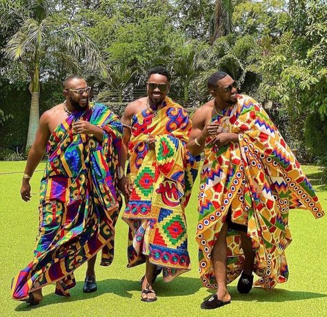 Kente Lookbook Series Ghana Traditional Wedding, Afro Clothes, Ghana Culture, Ghana Style, Traditional African Clothing, Kente Styles, African Print Dress Designs, Black Men Fashion Swag, Traditional Outfit