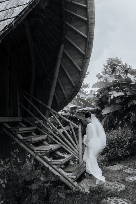 Spiritual Elopement in Bali overlooking a Volcano | Unique Destination Weddings Europe | Open the Door Events | Wedding planner Spain Bali Wedding Ceremony, Bamboo Villa, Bali Wedding Venue Beach, Villa Vedas Bali Wedding, Healing Water, Bali Cliff Wedding, Private Villas In Bali, Water Temple, Surprise For Him