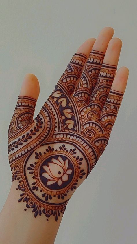 Classy Mehendi Designs Hands, Mhndi Dsgns Unique Front Hand Simple, Mhendi Design Unique Latest Simple, Mehandi Designs For Hands Unique, Mhendi Design Unique Latest, Mahendiii Design, Mehendi Designs For Hands Unique, Full Hand Mehndi Designs Simple, Mehedi Degins