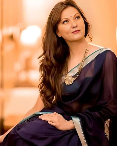 Beautiful Housewife, Kurti Sleeves Design, Samantha Images, Indian Saree Blouses Designs, 4 Images, Wedding Photos Poses, Small Photos, Indian Beauty Saree, Actress Photos