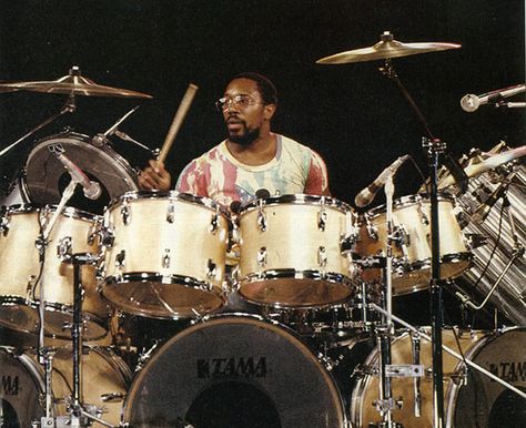 Drummerworld: Billy Cobham Mahavishnu Orchestra, Billy Cobham, Playing Drums, Drum Solo, Jazz Fusion, Jazz Artists, Drummer Boy, How To Play Drums, Jazz Musicians