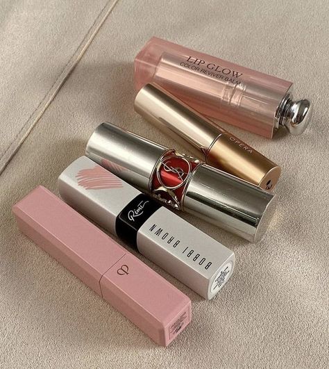 Jason Dilaurentis, Luxury Makeup, Lip Glow, Pretty Makeup, Cute Makeup, Aesthetic Makeup, Makeup Skin Care, Lipsticks, Makeup Inspo