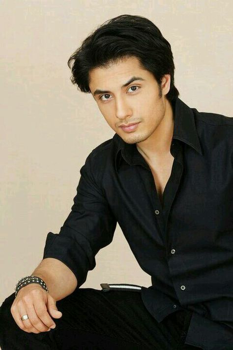 Ali Zafar Glamour Clothing, Smart Dressing, Ali Zafar, Korean Men Hairstyle, Dream Cast, Minimalist Street Style, Stylish Pic, College Guys, Maya Ali