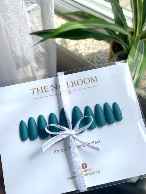 Teal press on nails Stick On Nails Packaging, Press On Nail Branding, Press On Nails Box Ideas, Press On Nails Set, Custom Press On Nails Packaging, Press On Sets, Nail Press On Designs, Press On Nails Design Ideas, Press On Nail Packaging Ideas