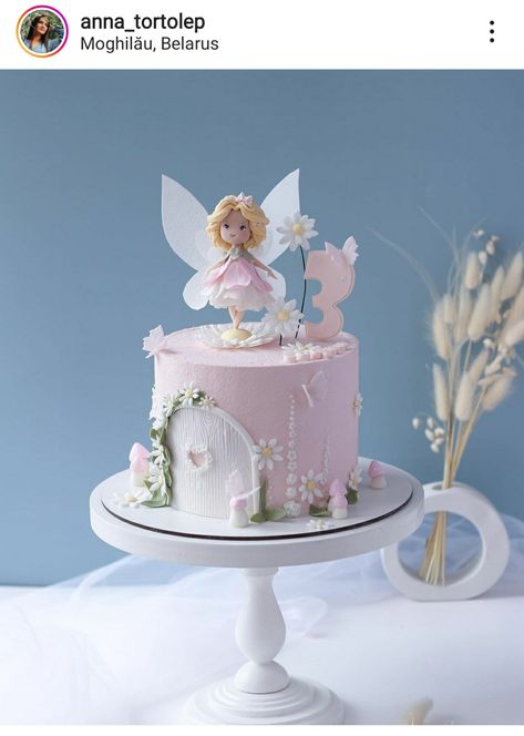 Fairy Theme Birthday Party Cake, Fairy Theme Birthday Cake, Uşaq Tortları, Fairy Theme Cake, Ballerina Party Theme, Baby Cake Design, Fairy Theme Birthday Party, Rapunzel Birthday Cake, Fairy Garden Cake