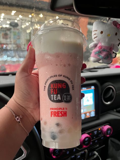 Strawberry Milk Boba from Kung Fu Tea Kung Fu Tea Drinks, Strawberry Milk Boba, Boba Flavors, Strawberry Boba, Bubble Tea Flavors, Princess Food, Tea Princess, Tea Flavors, Bubble Tea Boba