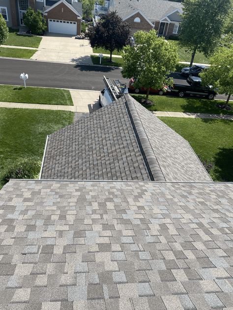 It's been a busy roofing season at Odyssey Home Remodeling. Here is another roof replacement in Shorewood, IL - Shingles: Certainteed Landmark Pro - Weathered Wood 🪵 @certainteed Certainteed Driftwood Roof Shingles, Driftwood Roof Shingles, Landmark Pro Shingles, Certainteed Landmark Pro, Certainteed Shingles, Types Of Roofing Materials, Shingle House, Roof Replacement, Architectural Shingles