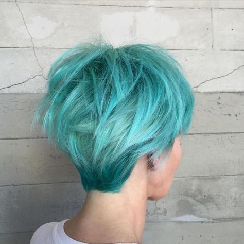 Long Turquoise Pixie Aqua Hair Color, Turquoise Hair Dye, Turquoise Hair Color, Hair Colour Design, Dyed Hair Pastel, Dip Dye Hair, Aqua Hair, Latest Hair Color, Teal Hair