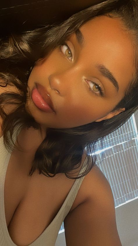 Soft Makeup Looks, Authentic Beauty, Brown Skin Makeup, Cute Makeup Looks, Dark Skin Makeup, Hazel Eyes, Pretty Eyes, Girls Makeup, Pretty Makeup