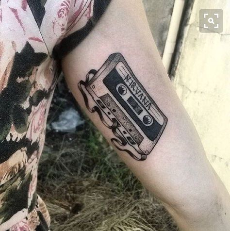 Cassette Tattoo, New Traditional Tattoo, Nirvana Tattoo, Tattoo Band, Music Notes Tattoo, Sketch Style Tattoos, Kunst Tattoos, Wild Tattoo, Music Tattoo Designs