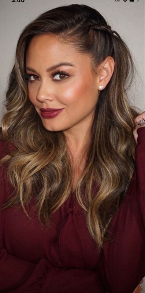 Vanessa Lachey Hair, Vanessa Minnillo, Vanessa Lachey, Best Tv, Glow Up?, Actresses, Long Hair Styles, Hair Styles, Hair