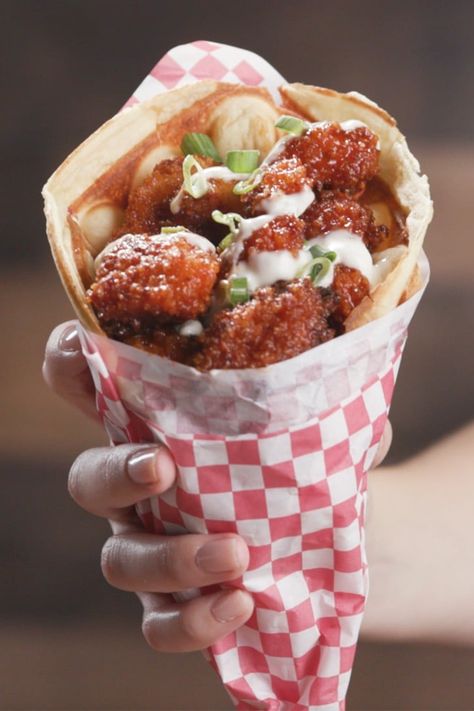 This Chicken and Waffle Cone Is Nashville on the Go! #nasvhille#chicken #waffle #cone Waffle Cone Recipe, Bubble Waffles, Food Truck Ideas, Pampered Chef Recipes, Bubble Waffle, Waffle Cone, Fine Dining Recipes, Fair Food, Food Truck Design