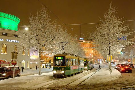 Helsinki Le Vatican, It's Snowing, Christmas In Europe, Helsinki Finland, Winter Scenery, Snow Scenes, Winter Pictures, Christmas Scenes, Winter Wonder