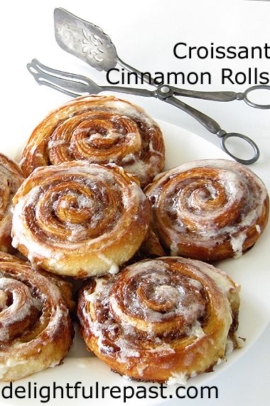 Croissant Cinnamon Rolls (this photo - rolls baked and glazed) / www.delightfulrepast.com Danish Cinnamon Rolls, Croissant Cinnamon Rolls Recipe, Pastries Danish, Croissant Cinnamon Rolls, Croissant Pizza, Cinnamon Danish, Baking Pastries, Cinnamon Swirls, Cinnamon Recipe