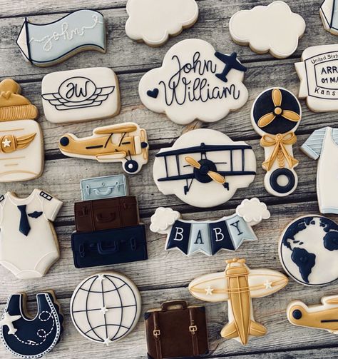 Birthday Cookies Decorated, Airplane Cookies, Train Cookies, Baby Shower Gender Reveal Ideas, Baby Boy Cookies, Flooding Cookies, Planes Birthday, Cookies Decoration, Cookie Craft