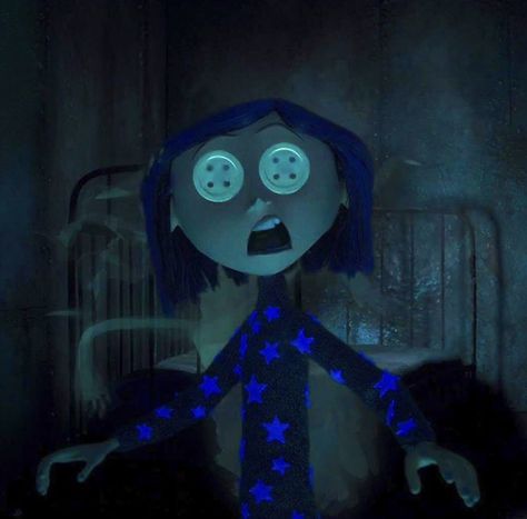 Coraline Film, Coraline And Wybie, Coraline Art, Coraline Movie, Coraline Aesthetic, Coraline Doll, Coraline Jones, Tim Burton Films, Spooky Movies