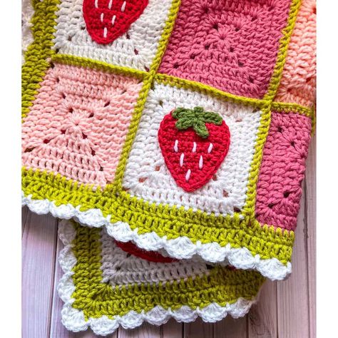 Embrace the strawberry trend by making this cute crochet strawberry blanket pattern. Perfect for baby blankets all the way to queen size. Strawberry Granny Square Free Pattern, Strawberry Crochet Blanket, Strawberry Granny Square Blanket, Strawberry Blanket Crochet, Cute Crochet Strawberry, Flat Strawberry Crochet Pattern, Crochet Blanket Strawberry, Large Strawberry Crochet Pattern, Strawberry Room