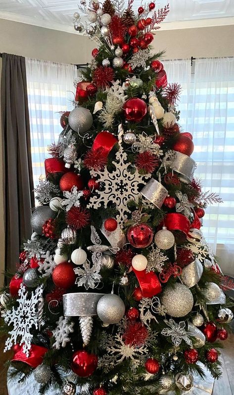 Pine Cone On Christmas Tree, Red And Silver Tree Christmas, Christmas Decor Ideas Red And Silver, Sliver Red Christmas Tree, Christmas Tree Ideas Silver And Red, Christmas Tree Red Gold Silver, 3 Ft Christmas Tree Decorating Ideas, Red Green And Silver Christmas Tree, Christmas Tree Ideas 2022 Trends Red