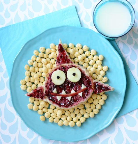 Kix Food Art Shark 1 Shark Pancakes, Shark Week Breakfast, Animal Breakfast For Kids, Shark Drinks For Kids, Shark Sushi Plate, Shark Snacks, Cereal Breakfast, Kix Cereal, Scuba Vbs