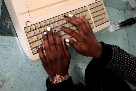 Lil Yachty Nails, Men Nail Polish, Neutral Nail, Mens Nails, Bears Nails, New Nail Polish, Lil Yachty, Nail Jewels, Painted Nails