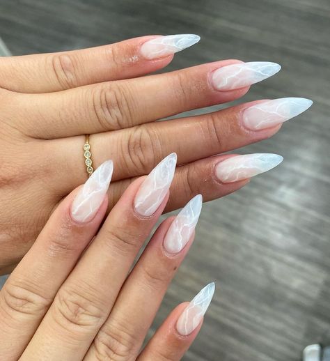 Pretty White Nails, Marble Nail Design, Jade Marble, Marble Acrylic Nails, White Almond Nails, Jade Nails, Marble Nail, Fantasy Nails, Simple Gel Nails