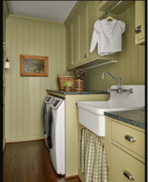 Maddie Hughes Designs, Old Farmhouse Laundry Room, English Laundry Room, Laundry Room And Mud Room Combo, Shabby Chic Laundry Room, Farmhouse Mud Room, Cedar Farmhouse, Mud Room Laundry Room Combo, Laundry Room Combo