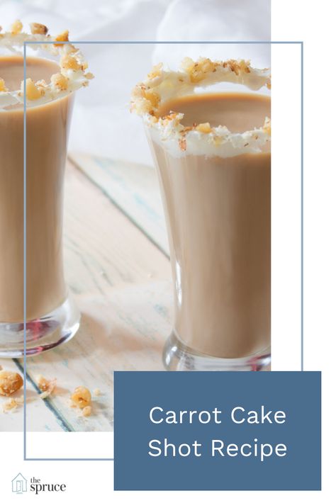 Carrot Cake Shots, Carrot Cake Shooters, Carrot Cake Martini Recipe, Easter Shots Alcohol, Dessert Shots Recipes, Shot Glass Desserts Recipes, Delicious Shots, Holiday Shots, Cake Shooters