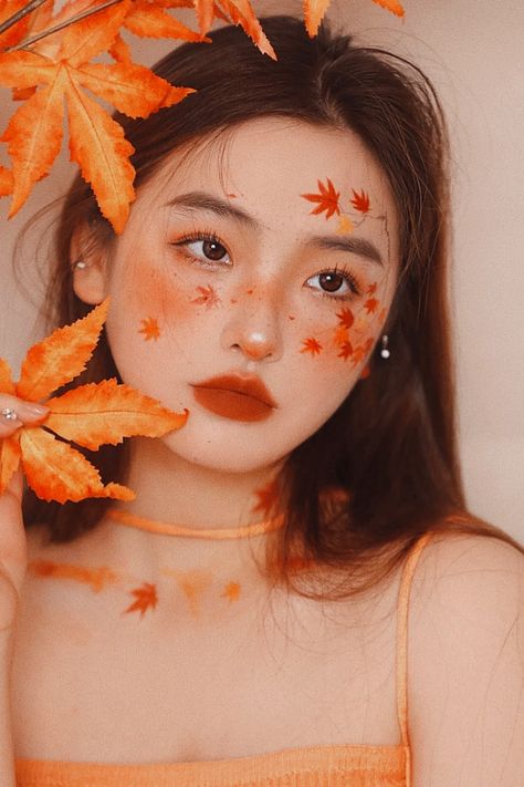 Fall Leaf Makeup Looks, Autumn Leaf Makeup, Fun Fall Makeup, Thanks Giving Makeup Looks, Fall Creative Makeup, Fall Themed Makeup, November Makeup Looks, Leaf Eye Makeup, Autumn Fairy Makeup