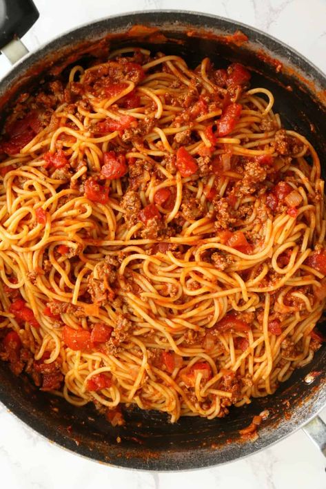 School Cafeteria Spaghetti Recipe 12 Tomatoes, Cafeteria Spaghetti School Lunch, School Cafeteria Spaghetti, Piccadilly Cafeteria Recipes, Old School Spaghetti Recipe, School Cafeteria Spaghetti Recipe, School Spaghetti Recipe, Cafeteria Spaghetti, Old School Spaghetti