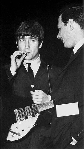 Brian Epstein, John Lemon, Beatles Rare, The Queen Mother, Beatles Pictures, John Lennon Beatles, Beatles John, London Theatre, Dear John