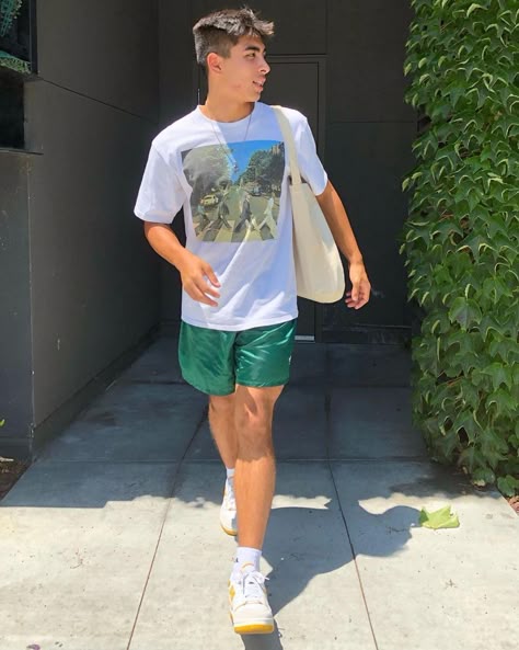 summer outfit inspiration Hot Summer Outfits For Guys, Men’s Fashion Hot Weather, Holiday Mens Outfits, Hot Day Outfit Men, Summer Holiday Outfits Men, Warm Weather Outfits Men, Holiday Fits Men, Hot Summer Outfits Men, Teen Boy Fashion Summer