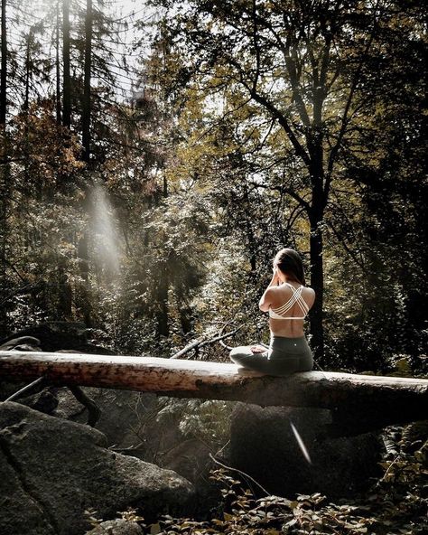 Yoga In Nature Photography, Yoga Forest Photography, Outdoor Yoga Photography, Yoga In The Forest, Yoga In The Woods, Breathwork Photography, Nature Yoga Photoshoot, Yoga Astethic, Meditation Photoshoot