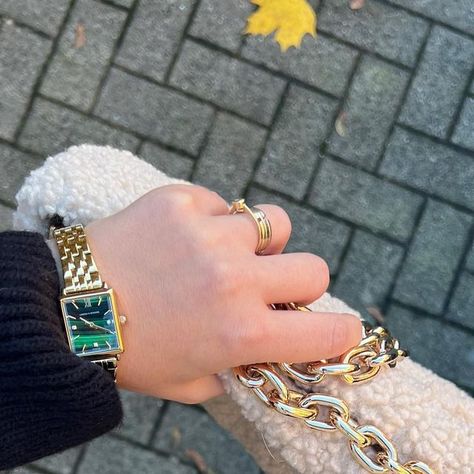 CRISTINA POP | Fashion Creator | London Life on Instagram: "🍂Exciting news! I'm thrilled to be part of Larsson & Jennings' Black Sale Holiday campaign this year. ✨ #ad I’m obsessed with this fabulous Boyfriend Mini Gold watch - it works so well with all my neutral fall outfits and it can also be a perfect Christmas gift idea🖤 Are you planning to gift a timeless watch to your loved ones this Christmas? #giftoftime Don't miss out on this epic sale – up to 60% off storewide. Use code CRISTINA10B for an extra 10% off. 🚨🎁 Let the holiday shopping spree begin! #larssonjennings @larsson.jennings @larssonjennings1 #ljblacksale #BlackFridaySale @larssonjennings #watchlovers #watchoftheday⌚️ #watchselfie #watchstraps #goldwatches #christmasgiftguide #blackfridaysale2023 #larssonsjennings # Timeless Watch, Neutral Fall Outfits, Fashion Creator, Timeless Watches, Holiday Campaign, Mini Gold, Gift Of Time, Christmas Gift Idea, London Life