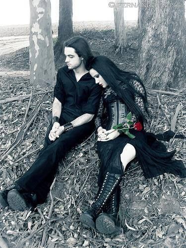 . Gothic Couple, Gothic People, Gothic Pictures, Gothic Culture, Gothic Photography, Goth Wedding, Couple Romance, Gothic Romance, Victorian Goth