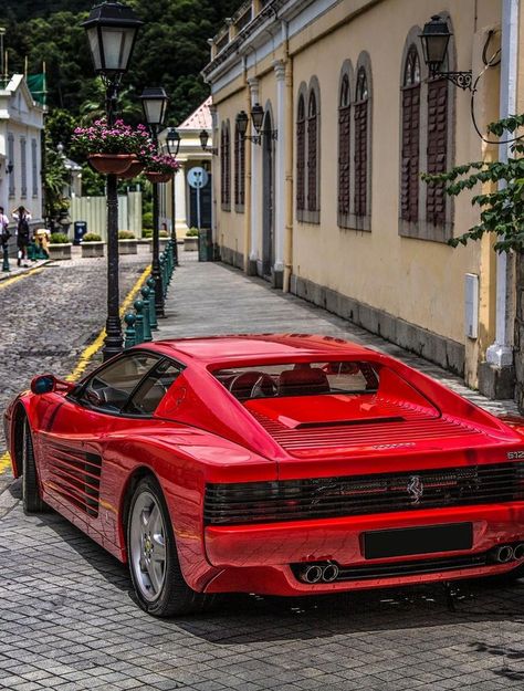 Ferrari 512 Testarossa, F12 Berlinetta, Ferrari Testarossa, Exotic Sports Cars, Ferrari Car, Italian Cars, Retro Cars, Amazing Cars