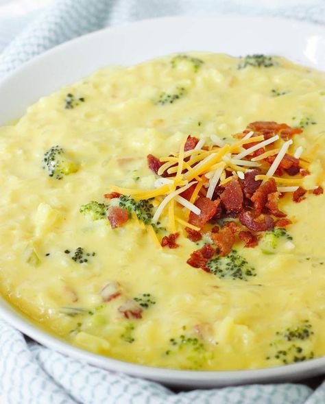 Broccoli Rice Soup, Broccoli Rice Recipe, Cheesy Broccoli Rice, Broccoli And Rice, Soup With Bacon, Soup With Chicken, Fried Broccoli, Cheese Rice, Rice Soup Recipes