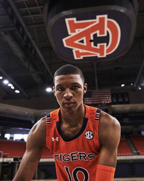 Auburn Basketball Wallpaper, Jabari Smith Jr, Auburn Basketball, Auburn Football, Basketball Wallpaper, Auburn Tigers, Houston Rockets, Nba Players, College Football