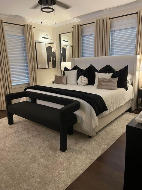 Beige And Black Aesthetic Bedroom, Dining Area Decor Modern, Relationship Bedroom Ideas, Black And White Apartment Aesthetic Bedroom, Beige Cream And Black Bedroom, Black White And Beige Bedroom Minimalist, Neutral Black Bedroom Ideas, Home Decor White Walls, First Bachelor Apartment