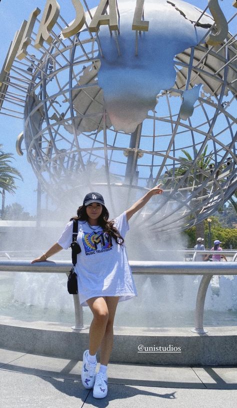 Amusent Park Outfits, Disneyland Ootd Summer, Universal California Outfit, Florida Park Outfits, Universal Outfits Summer, Universal Park Outfit Ideas, Universal Studio Outfits Summer, Cute Outfits For Theme Parks, Orlando Studios Outfit