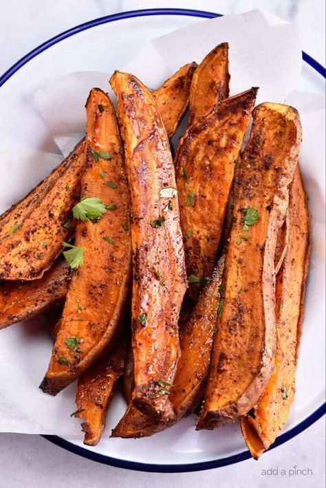 Crispy Sweet Potato Wedges, Roasted Sweet Potato Wedges, Baked Sweet Potato Wedges, Smashed Cucumber, Chicken Karaage, Oven Roasted Sweet Potatoes, Potato Wedges Recipe, Potato Noodles, Wedges Recipe