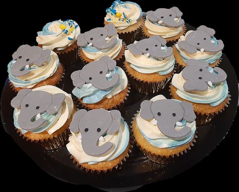 Cupcake Elephant, Baby Birthday Cupcakes, Birthday Cake Elephant Theme, Elephant Shaped Cake, Cute Elephant Cake, 1st Birthday Cake Elephant, Fondant Elephant, Elephant Birthday Party, Elephant Cupcakes