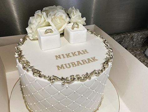 Nikah Cake Designs, Cute Nikkah Ideas, Nikkah Theme Cake, Nikkah Cake Ideas Simple, Nikah Cake, Nikah Cake Ideas, Baat Pakki Cake Ideas, Cake Engagement, Nikkah Mubarak Cake